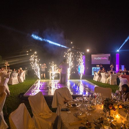 Azul Ixtapa Grand All Inclusive Suites - Spa & Convention Center Eksteriør billede Wedding in Egypt